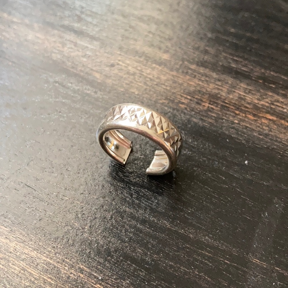 Sterling Silver Rock Stud Toe Ring